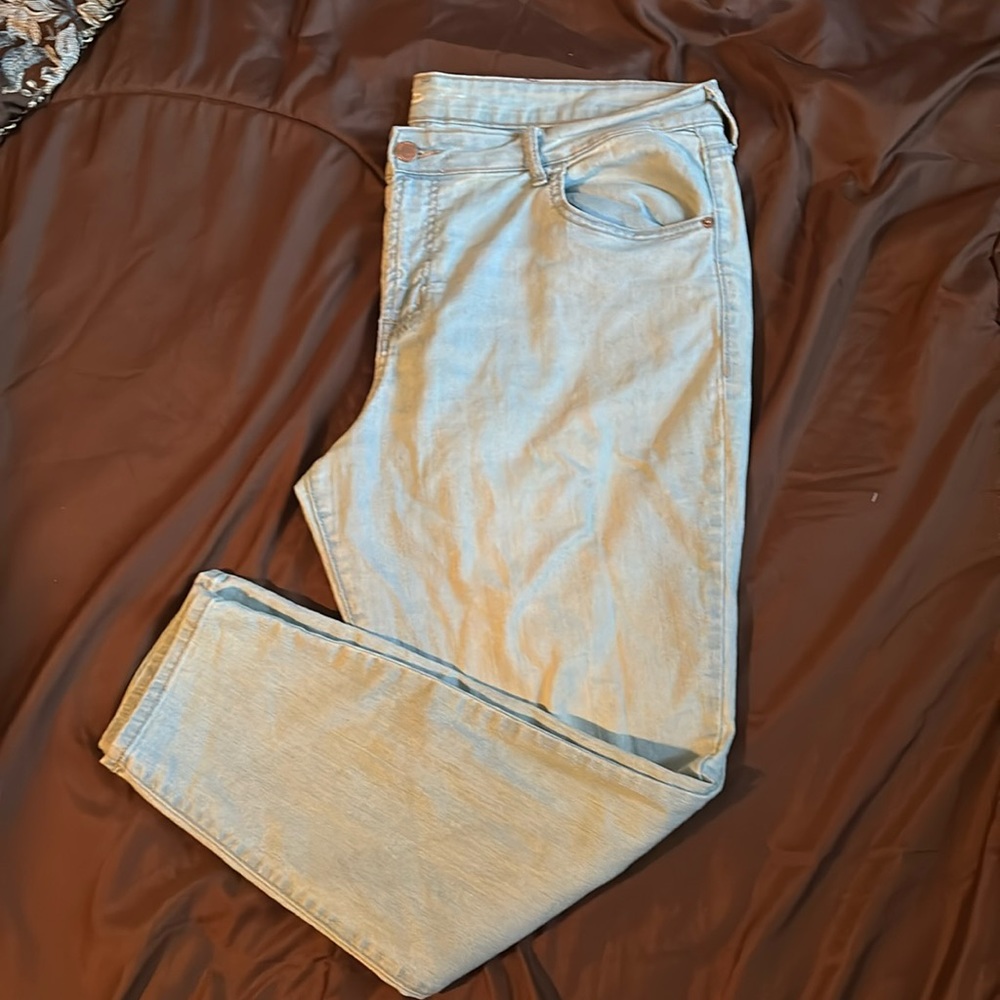 Light wash jeans